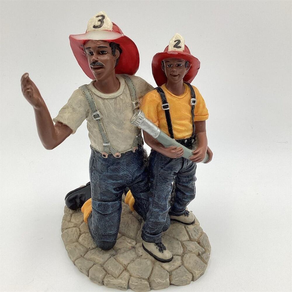 Heroic Firefighter 3D Resin Figurine Vintage‎ Decor